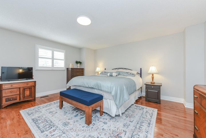 Photo 23 at 62 Atkins Circle, Northwood Park, Brampton