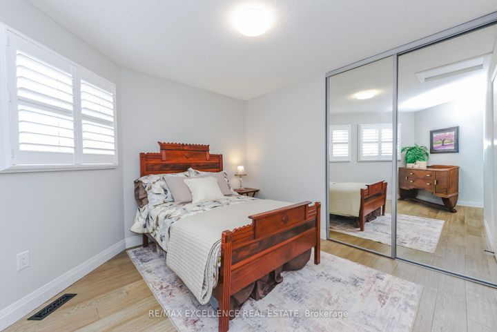 Photo 31 at 62 Atkins Circle, Northwood Park, Brampton