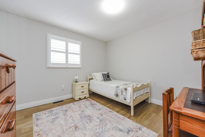 Photo 32 at 62 Atkins Circle, Northwood Park, Brampton