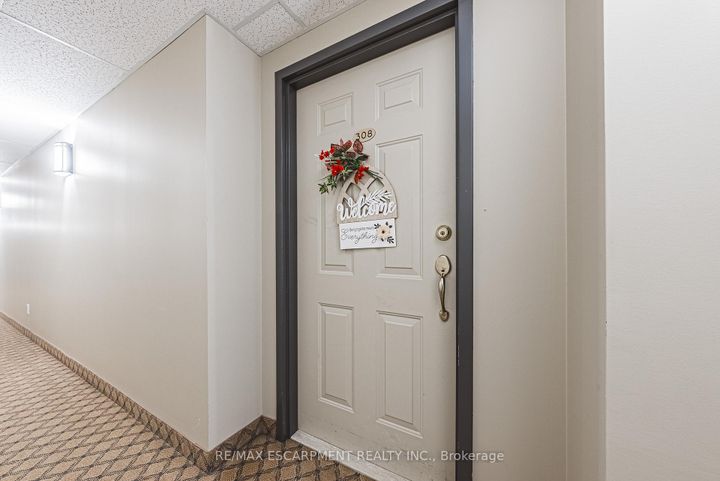 Photo 4 at 308 - 990 Golf Links Road, Meadowlands, Hamilton