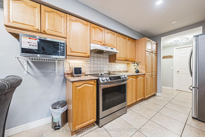 Photo 10 at 308 - 990 Golf Links Road, Meadowlands, Hamilton