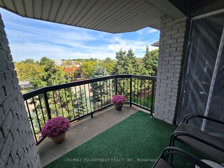 Photo 26 at 308 - 990 Golf Links Road, Meadowlands, Hamilton