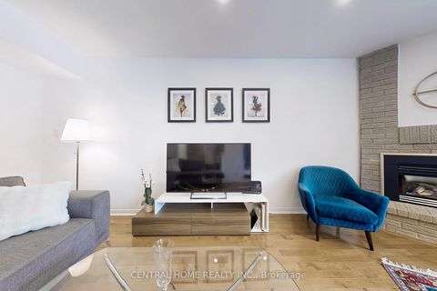 Photo 13 at 23 Heatherton Way, Yorkhill, Vaughan