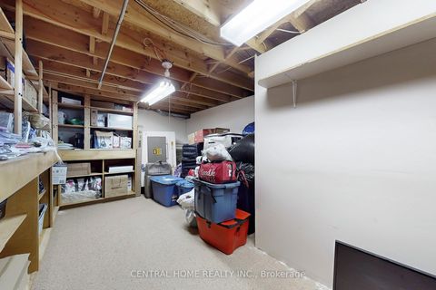 Photo 42 at 23 Heatherton Way, Yorkhill, Vaughan