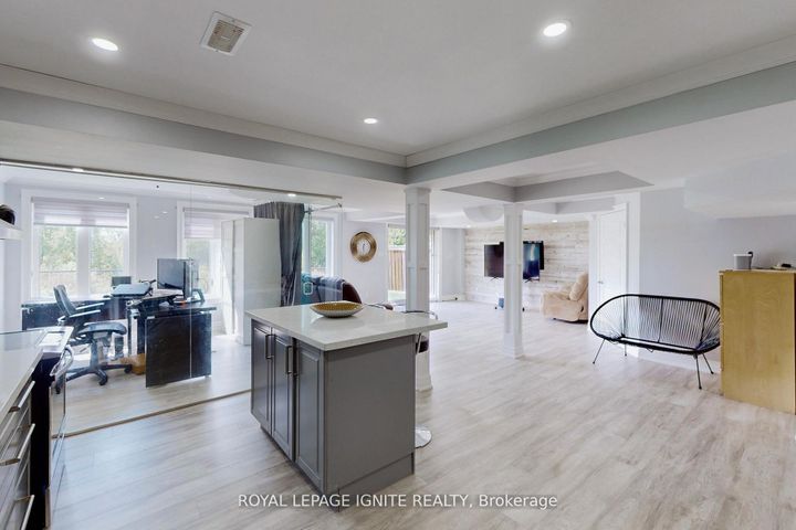 Photo 36 at 24 Arrowpoint Drive, Credit Valley, Brampton