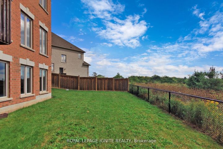 Photo 45 at 24 Arrowpoint Drive, Credit Valley, Brampton