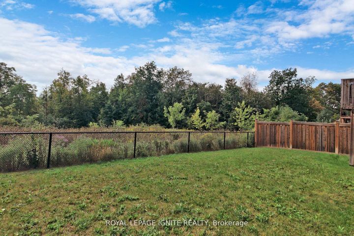 Photo 46 at 24 Arrowpoint Drive, Credit Valley, Brampton