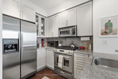 Photo 11 at 3205 - 33 Lombard Street, Yonge Corridor, Toronto