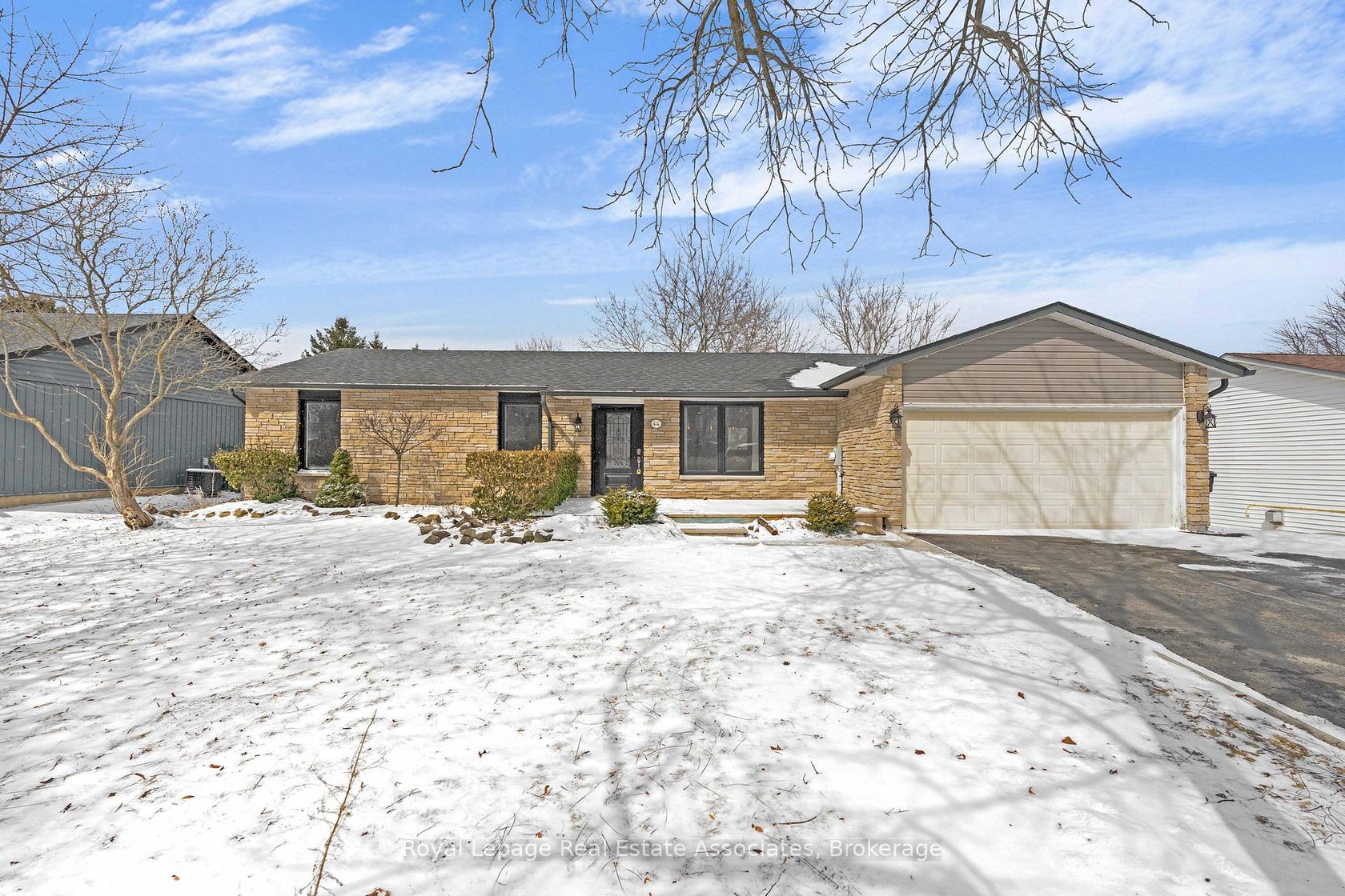 44 McClellan Road, Alton, Caledon 