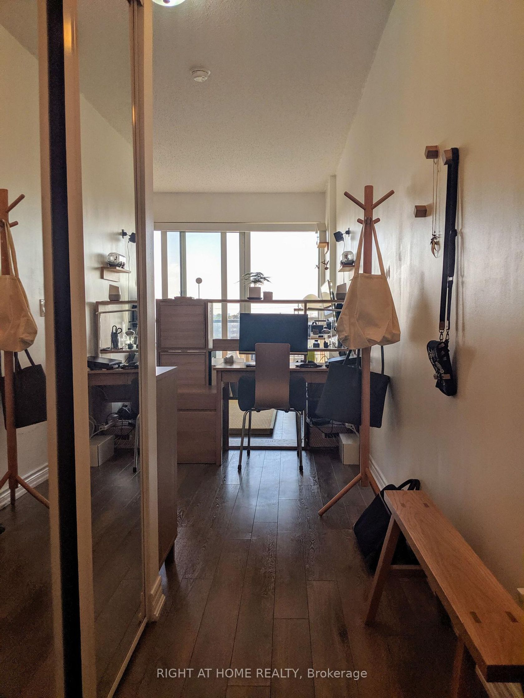 612 - 15 James Finlay Way, CFB, Toronto 