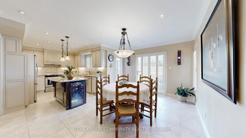 Photo 9 at 10 Hollyburn Court, West Woodbridge, Vaughan