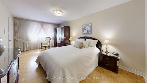 Photo 17 at 10 Hollyburn Court, West Woodbridge, Vaughan