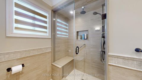 Photo 22 at 10 Hollyburn Court, West Woodbridge, Vaughan