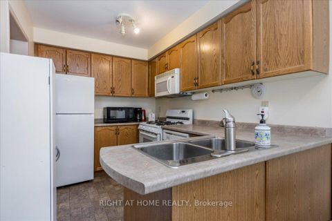 Photo 6 at 142 Leslie Avenue, Holly, Barrie