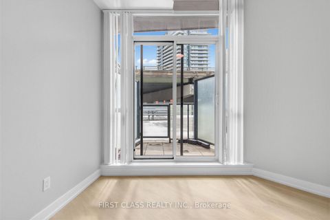 Photo 7 at 216 - 169 Fort York Boulevard, Waterfront Communities C1, Toronto