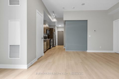 Photo 12 at 216 - 169 Fort York Boulevard, Waterfront Communities C1, Toronto