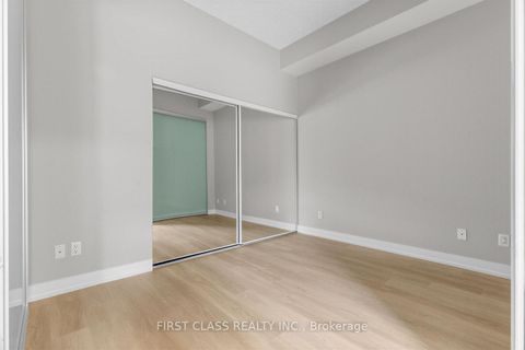 Photo 16 at 216 - 169 Fort York Boulevard, Waterfront Communities C1, Toronto