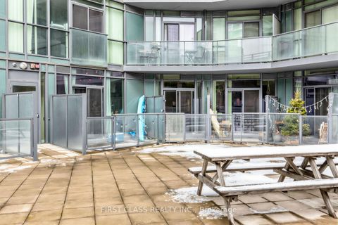 Photo 19 at 216 - 169 Fort York Boulevard, Waterfront Communities C1, Toronto