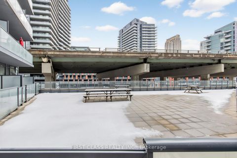 Photo 29 at 216 - 169 Fort York Boulevard, Waterfront Communities C1, Toronto