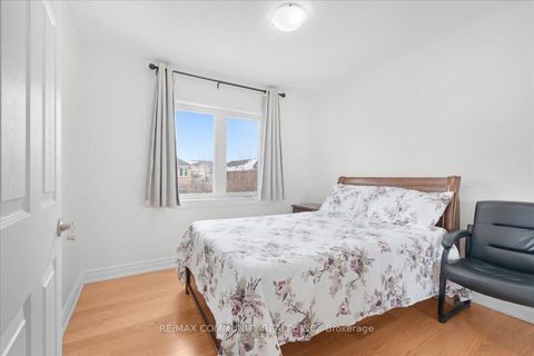 Photo 20 at 88 Mainland Crescent, Vellore Village, Vaughan