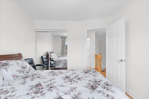 Photo 21 at 88 Mainland Crescent, Vellore Village, Vaughan