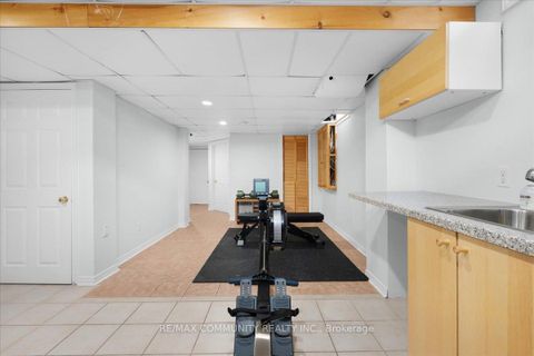 Photo 28 at 88 Mainland Crescent, Vellore Village, Vaughan