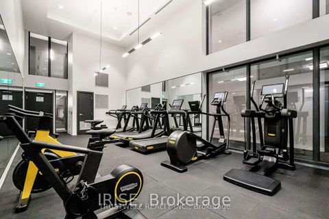 Photo 6 at 212 - 158 FRONT Street E, Moss Park, Toronto