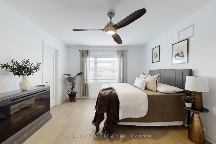 Photo 27 at 7 Honeyview Street, Patterson, Vaughan