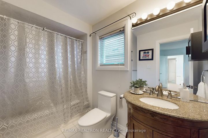 Photo 29 at 7 Honeyview Street, Patterson, Vaughan