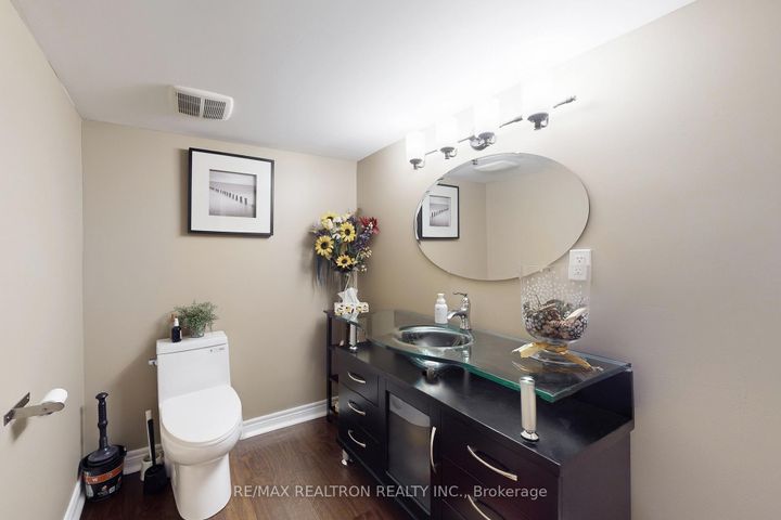 Photo 44 at 7 Honeyview Street, Patterson, Vaughan