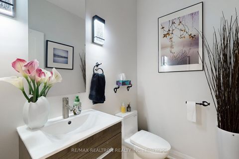 Photo 20 at 7 Honeyview Street, Patterson, Vaughan