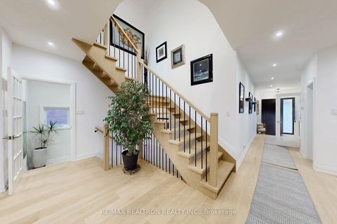 Photo 23 at 7 Honeyview Street, Patterson, Vaughan