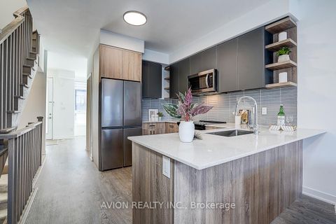 Photo 13 at 112 GREEN GARDENS Boulevard, Lawrence, Toronto