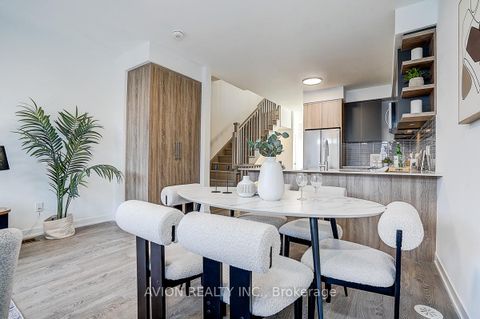 Photo 16 at 112 GREEN GARDENS Boulevard, Lawrence, Toronto