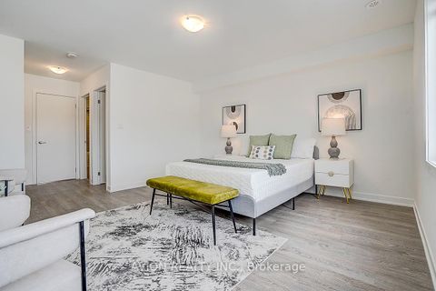 Photo 30 at 112 GREEN GARDENS Boulevard, Lawrence, Toronto