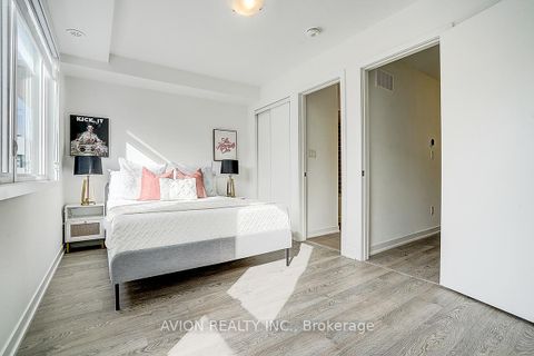 Photo 35 at 112 GREEN GARDENS Boulevard, Lawrence, Toronto