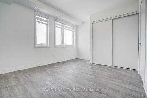 Photo 40 at 112 GREEN GARDENS Boulevard, Lawrence, Toronto