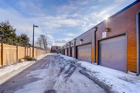 Photo 43 at 112 GREEN GARDENS Boulevard, Lawrence, Toronto