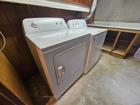 Photo 24 at 63 Marathon Crescent, Newtonbrook West, Toronto