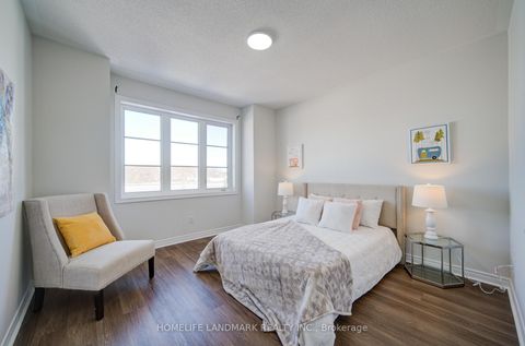 Photo 34 at 127 Decast Crescent, Box Grove, Markham