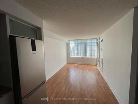 Photo 2 at 3109 - 25 Telegram Mews, Waterfront Communities C1, Toronto