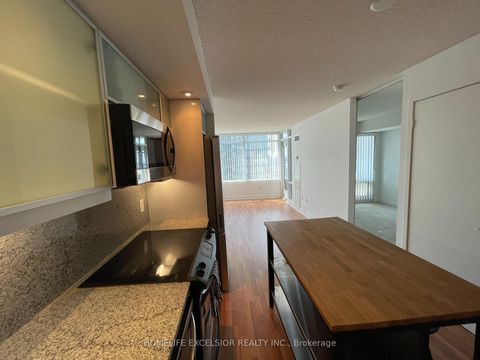 Photo 7 at 3109 - 25 Telegram Mews, Waterfront Communities C1, Toronto