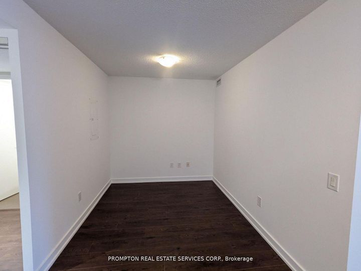 Photo 3 at 712 - 121 Mcmahon Drive, Bayview Village, Toronto