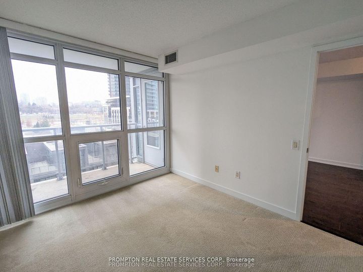 Photo 15 at 712 - 121 Mcmahon Drive, Bayview Village, Toronto