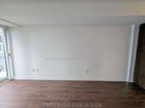 Photo 10 at 712 - 121 Mcmahon Drive, Bayview Village, Toronto