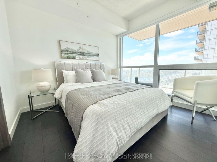 Photo 8 at #1507 - 27 McMahon Drive, Bayview Village, Toronto