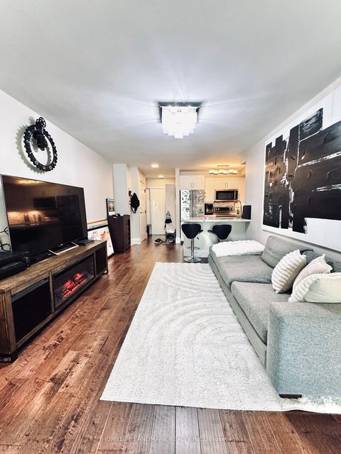 Photo 1 at 408 - 10 Queens Quay W, Waterfront Communities C1, Toronto