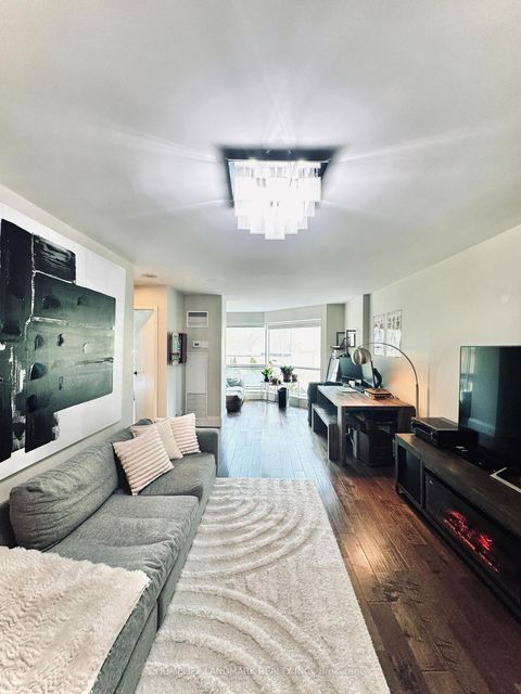 Photo 4 at 408 - 10 Queens Quay W, Waterfront Communities C1, Toronto