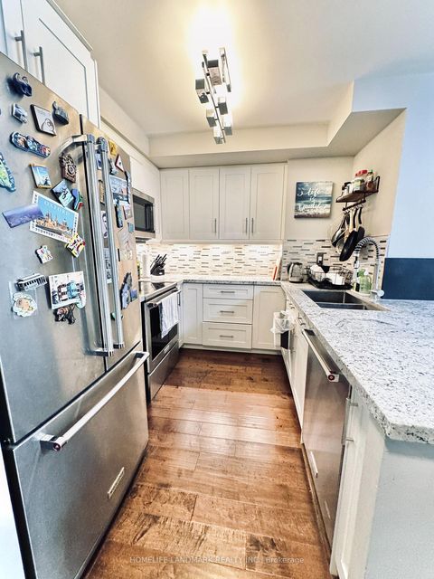 Photo 11 at 408 - 10 Queens Quay W, Waterfront Communities C1, Toronto