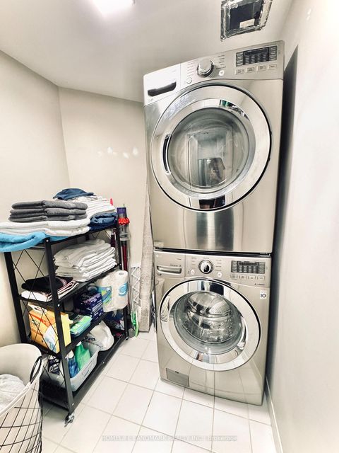 Photo 14 at 408 - 10 Queens Quay W, Waterfront Communities C1, Toronto